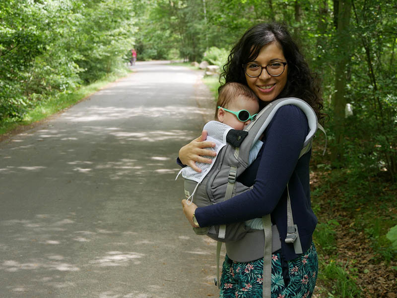 On a testé le porte bébé HoodieCarrier de JPMBB - avis après 1an