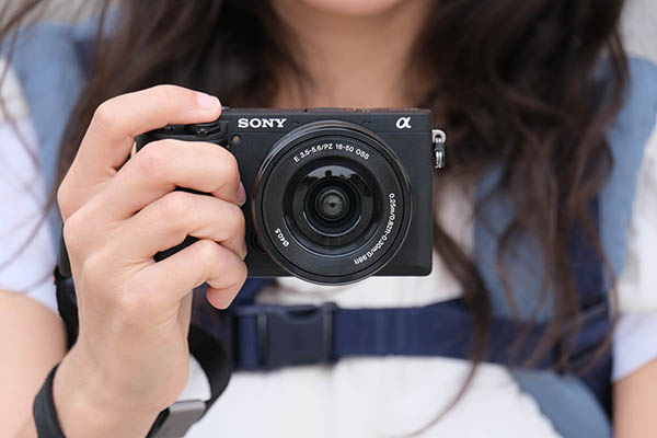 appareil photo hybride Sony à moins de 1000 euros