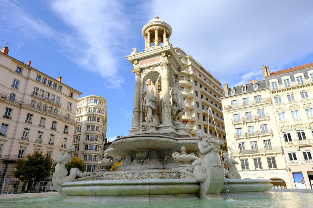 photo architecture en mode grand angle